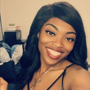 Meet your Posher, Sharonda